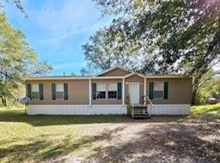 142 Mockingbird Rd, Hortense, GA 31543