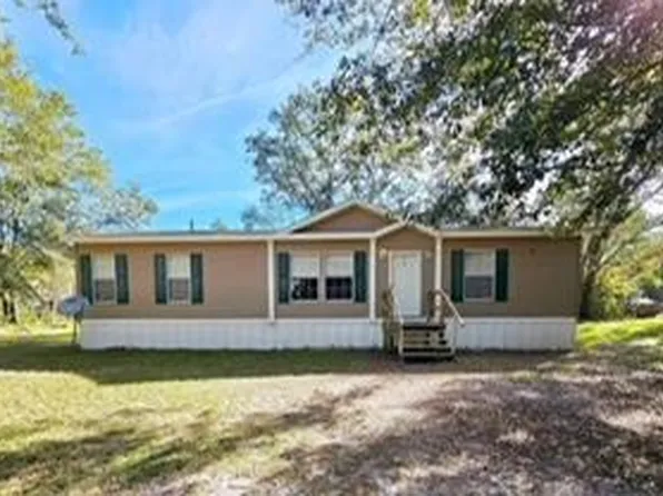 142 Mockingbird Rd, Hortense, GA 31543