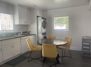 6215 Lindenhurst Ave, Los Angeles, CA 90048