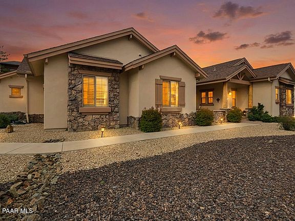 3rd image of 2587 Golden Bear Dr