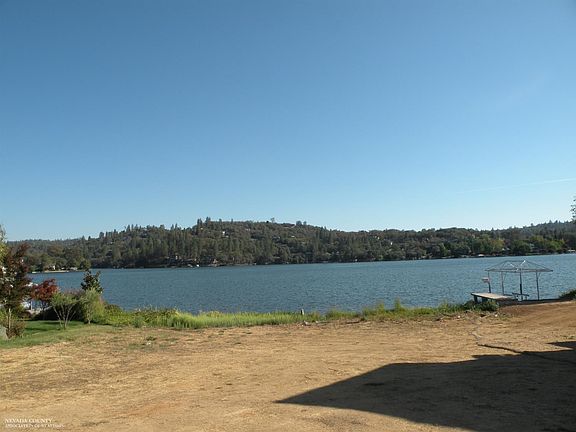 4th image of 18611 Wildflower Dr