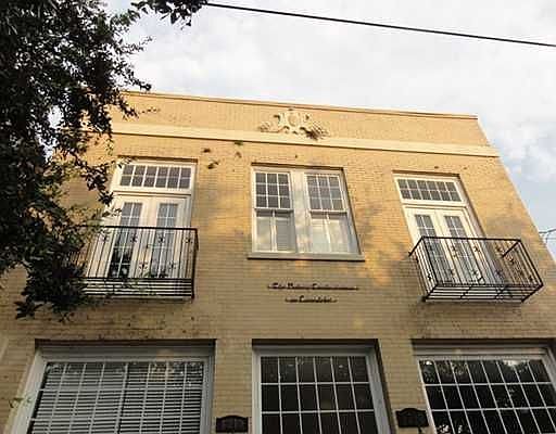 2nd image of 1208 Carondelet St #D