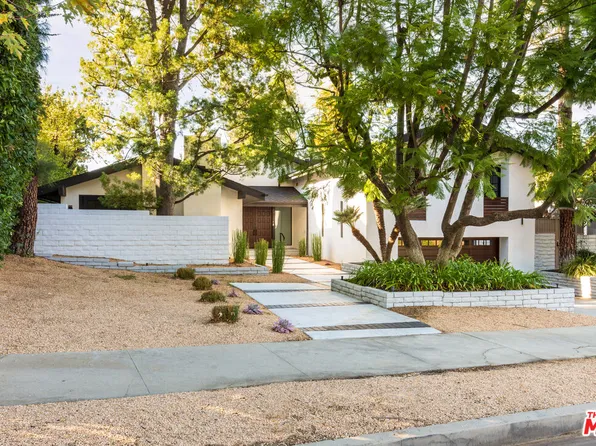 18207 Lake Encino Dr, Encino, CA 91316