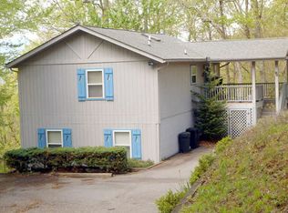 161 Smokey Ridge Loop, Waynesville, NC 28786