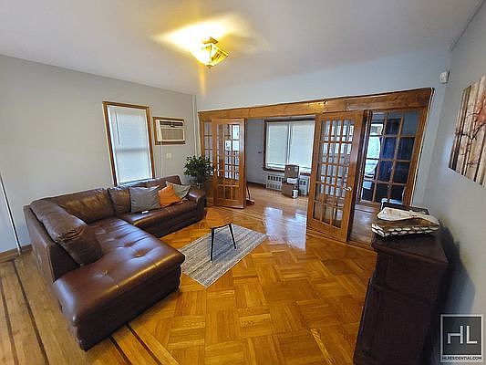 4th image of 4623 Avenue L Floor 1