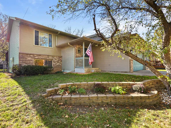 32 2nd St N, Waite Park, MN 56387