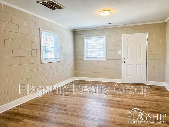 5th image of 608 Wayne Ave #A
