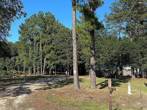 5th image of 828 County Road 6881 N