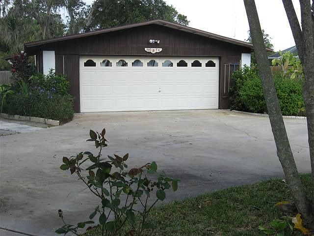 Detatched Garage/Workshop