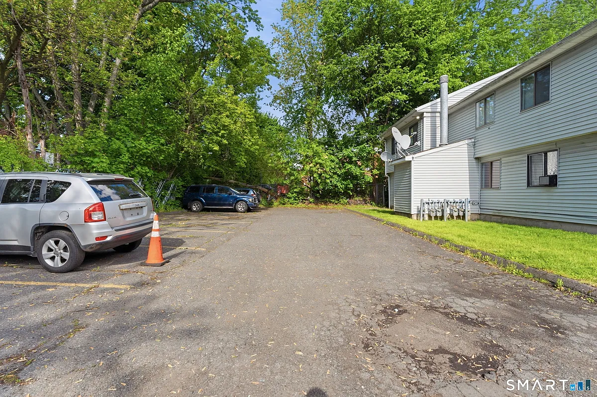 Building Photo - 5 Warner Street Ext #7B