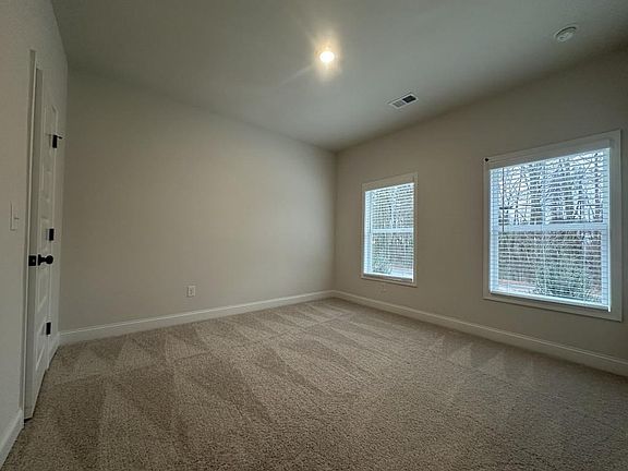 3rd image of 822 Glennferry Bnd SW