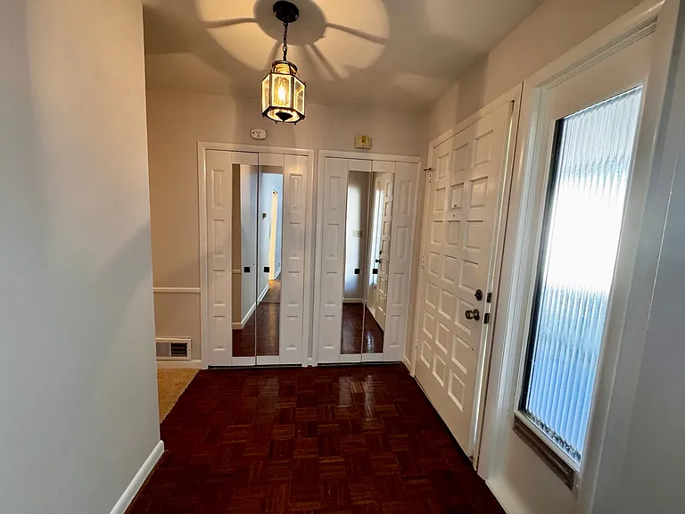 208 Lamplighter Cir — Photo 31