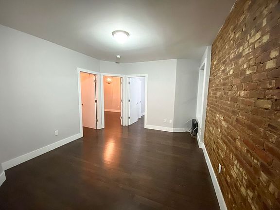 4th image of 618 W 182nd St #32F