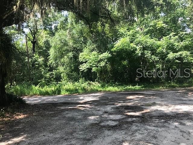 2nd image of 1198 Mechanic St