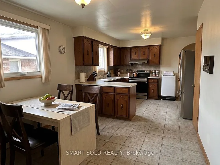 243 Shawnee Cir — Photo 5