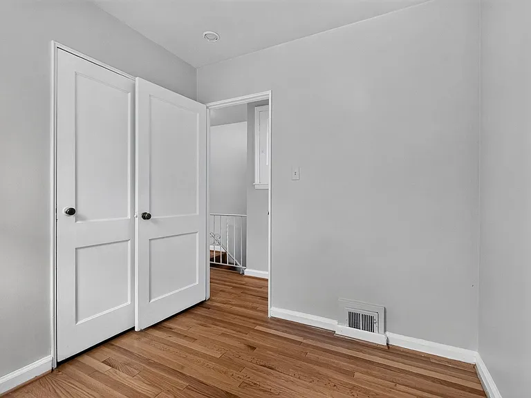 5551 Chillum Pl NE — Photo 12