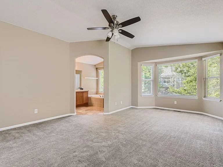 1514 Linden Way — Photo 16