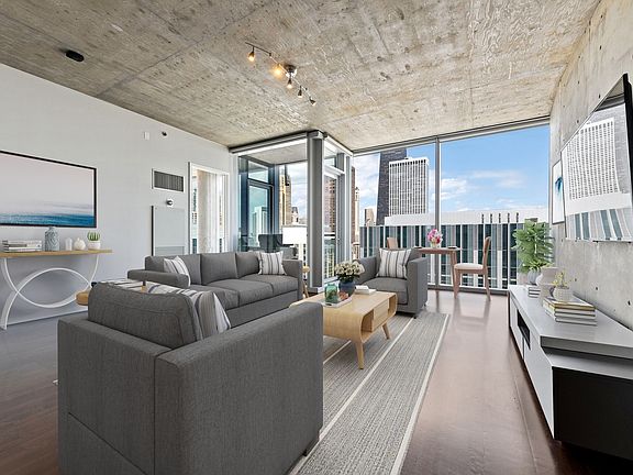4th image of 600 N Fairbanks Ct Unit 3505