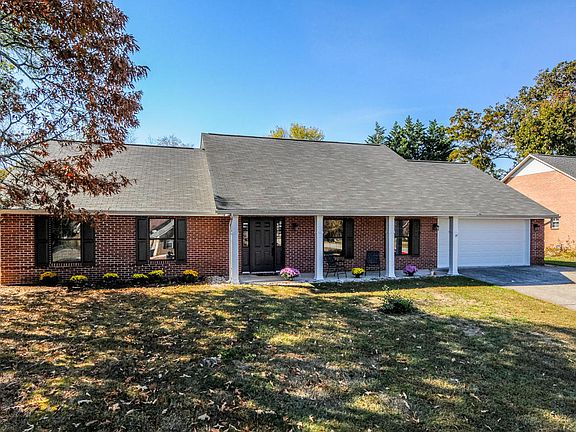 2nd image of 1227 Newcastle Way