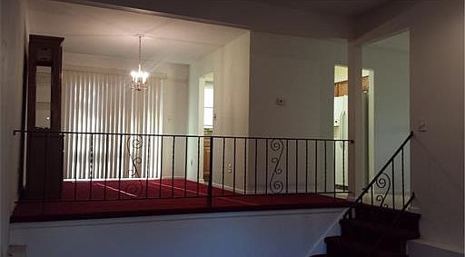 4th image of 16 Canterbury Ct