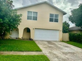 650 Toxaway Dr, West Palm Beach, FL 33413