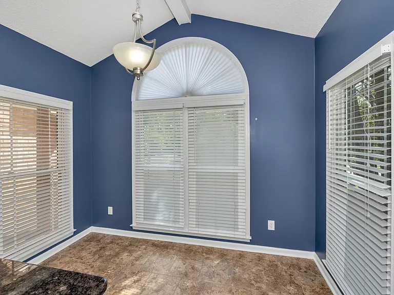 722 Highland Dr — Photo 14