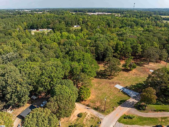 3rd image of Gibson Rd #4