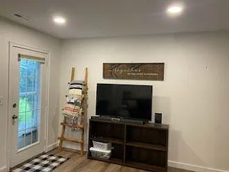 2310 Troy Ct — Photo 16