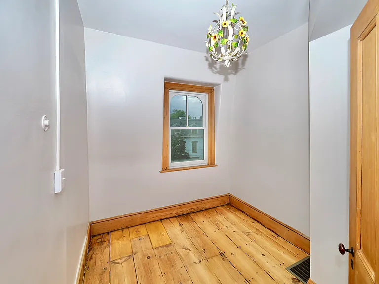 4 Grand St #3 — Photo 23