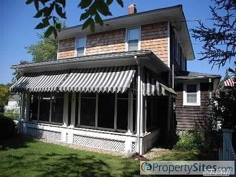 3rd image of 805 Roanoke Ave