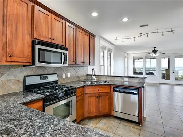 6712 Lantern View Dr APT 301, Leander, TX 78645