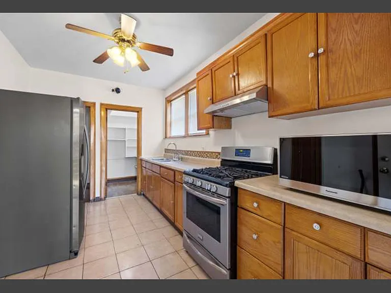 6935 S Sangamon St — Photo 6