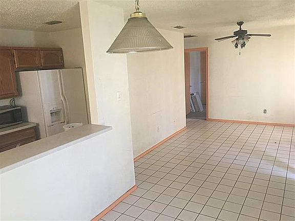 4th image of 905 Rosales Ct