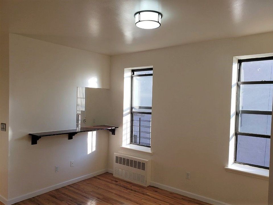 2nd image of 213 W 111th St APT 16