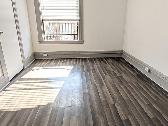 2nd image of 1000 Bush St #200