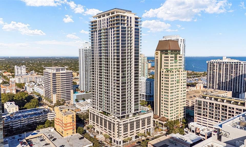 1st image of 275 1ST AVENUE #3807