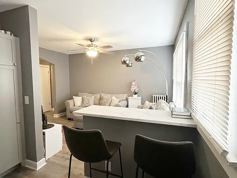 8010 S Honore St #2 — Photo 4