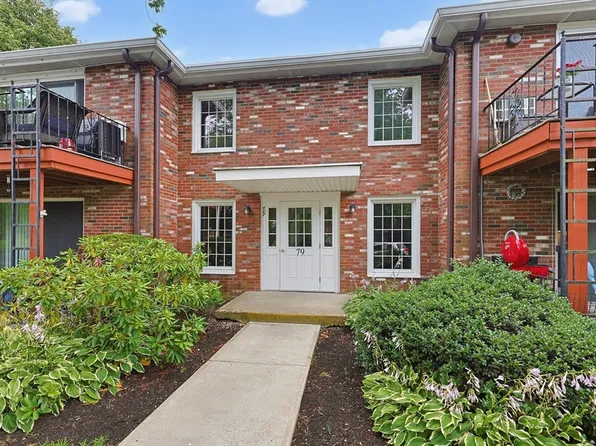 79 Fountain Ln APT 16, Weymouth, MA 02190