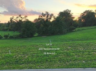 2227 Kestrel Dr SE, Cedar Rapids, IA 52403