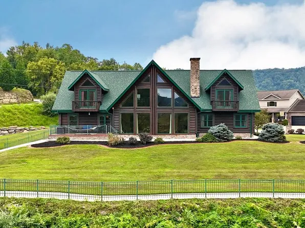 184 Stonehenge Dr, Pikeville, KY 41501
