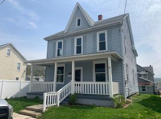 114 School St, Burnham, PA 17009