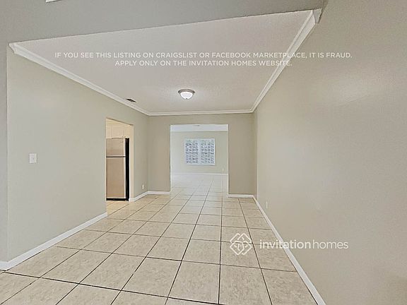 5th image of 10940 NW 21st St