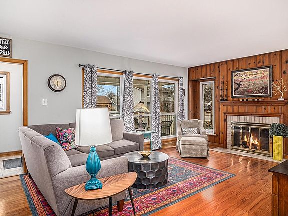 5th image of 8734 Southmoor Ave