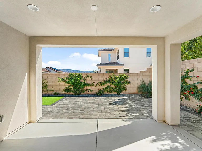 35722 McCarthy St — Photo 8