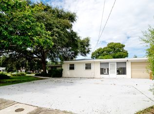 5106 8th Avenue Dr W, Bradenton, FL 34209