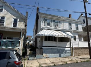 246 W Ludlow St, Summit Hill, PA 18250