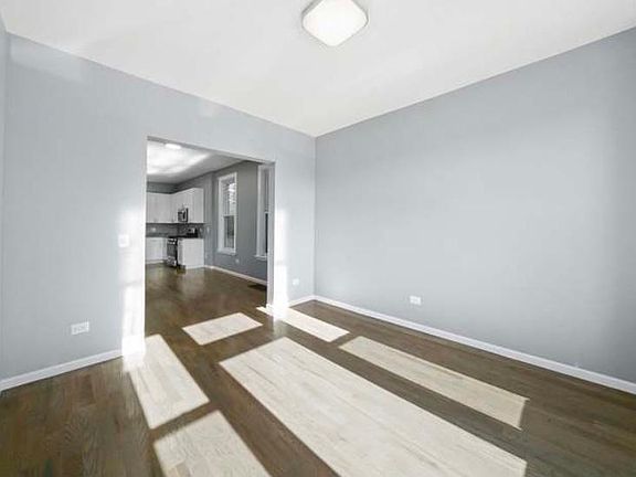 5th image of 1919 S Trumbull Ave #2