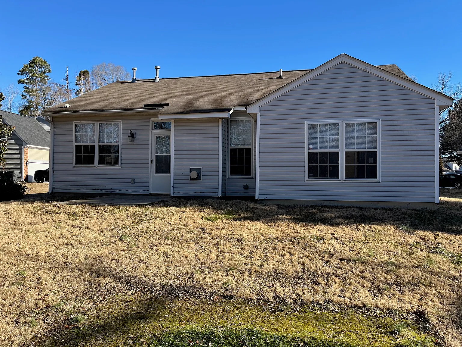 3 bed, 1137 sqft, $1,750 — Photo 2