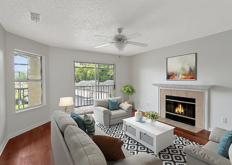 1st image of 900 Ironwood Dr Unit 923