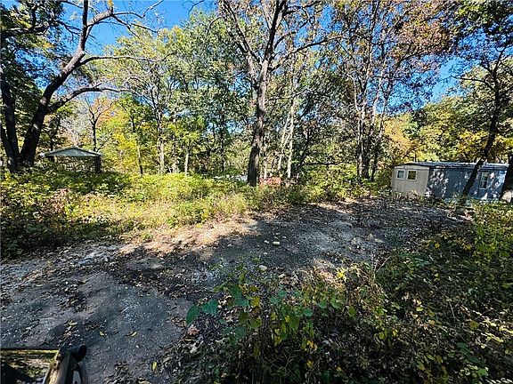 4th image of 107 Trout Ct